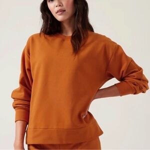 ATHLETA Retroplush Crewneck Sweatshirt Orange
Fleece Oversized Sz XS